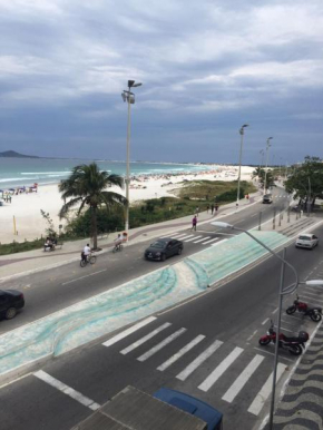 PRAIA DO FORTE LUXO - TOTALMENTE DE FRENTE PARA o MAR
